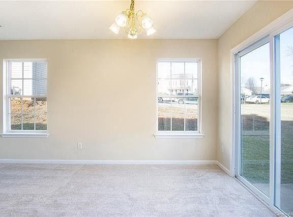 4th image of 9606 Aventide Ln