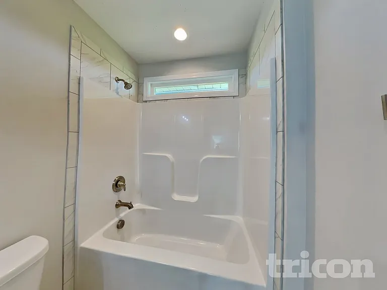 94 Hazelwood Rd — Photo 14