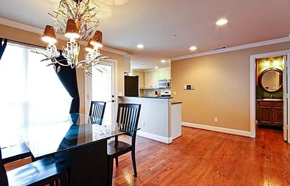 3 bed, 3.5 bath, 1706 sqft, $4,650 — Photo 4