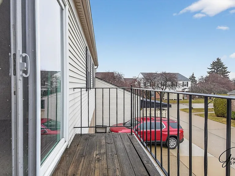 15834 N Franklin Dr — Photo 22