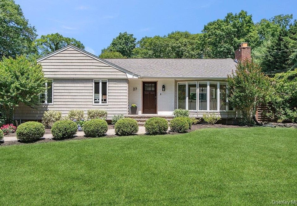 1st image of 27 Hennessy Drive Drive