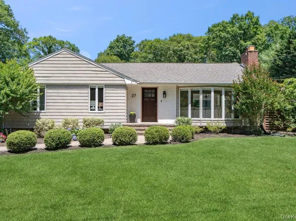 27 Hennessy Drive Drive, Huntington, NY 11743
