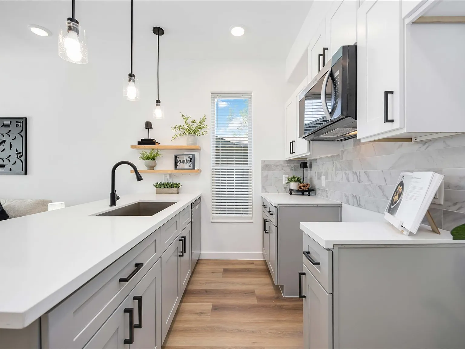 3 bed, 2.5 bath, 1294 sqft, $1,750 — Photo 4