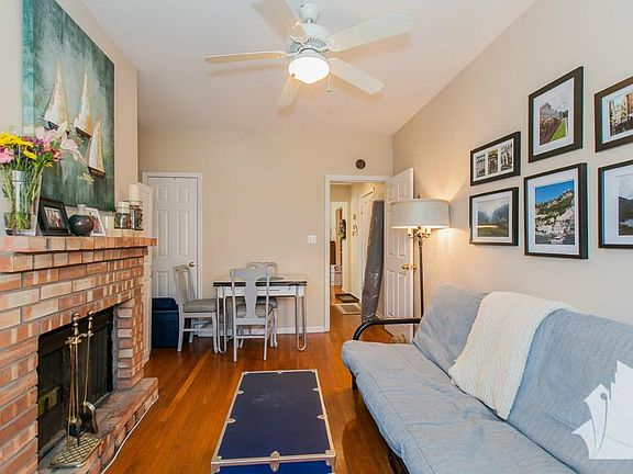 3rd image of 685 W Wrightwood Ave #1N1ST