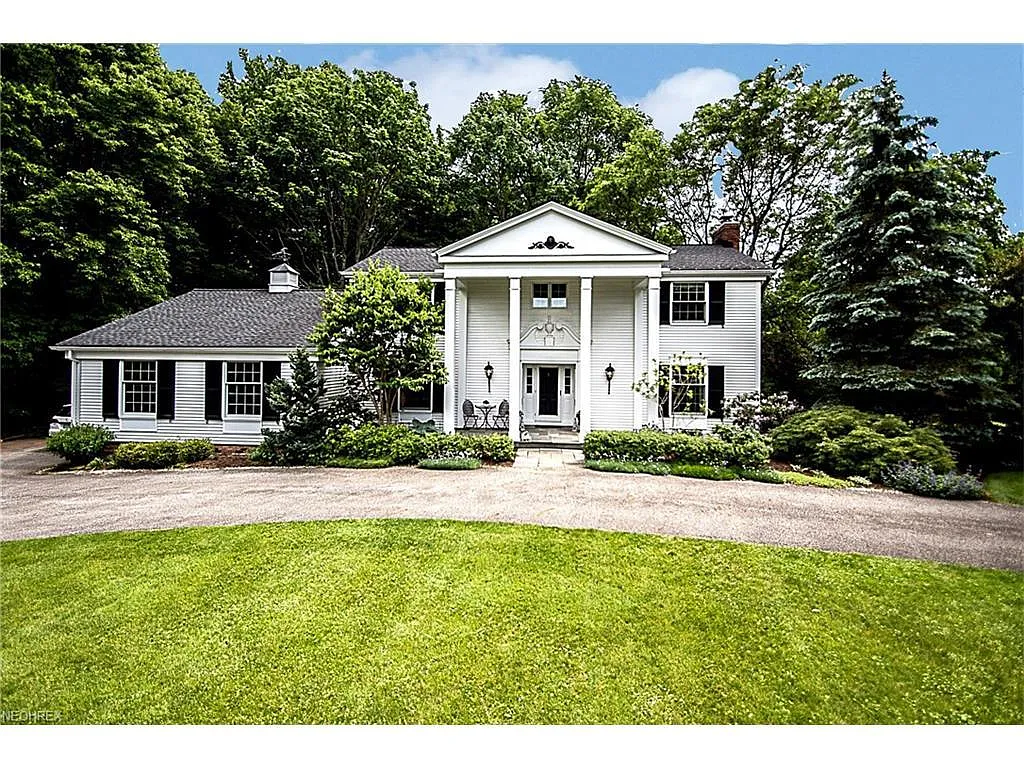 20 Farmcote Dr photo 1