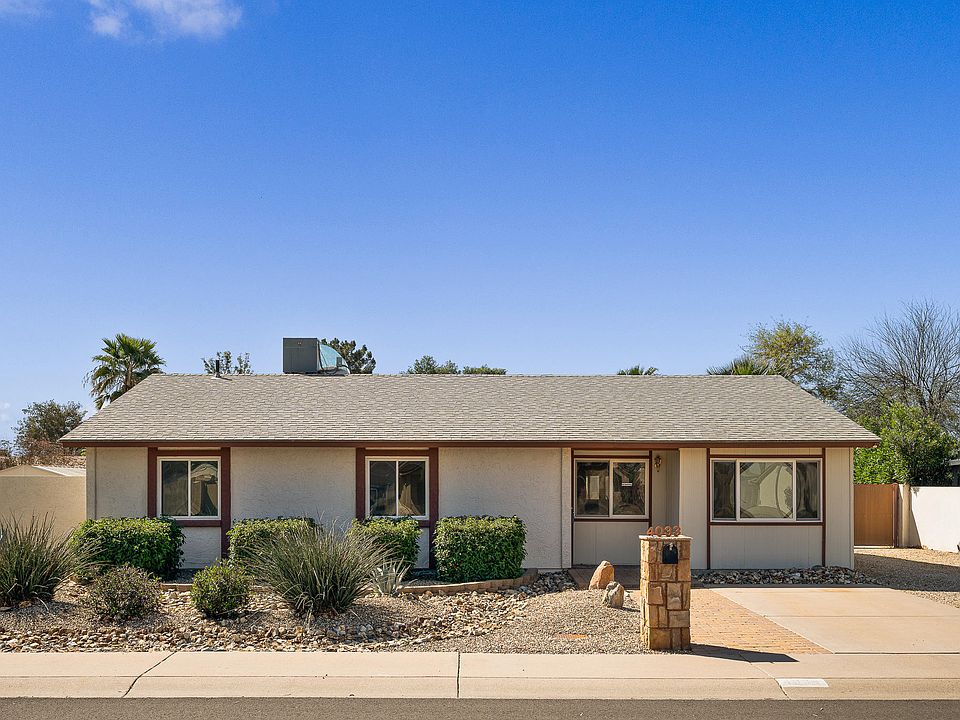 1st image of 4033 E Campo Bello Dr
