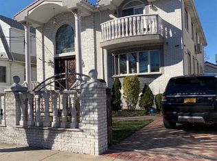 14943 17th Ave, Whitestone, NY 11357