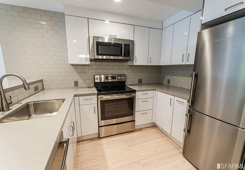1st image of 325 Clipper St #A