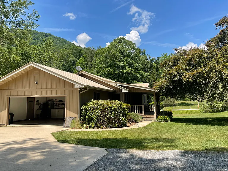 45 Brown Branch Rd — Photo 11