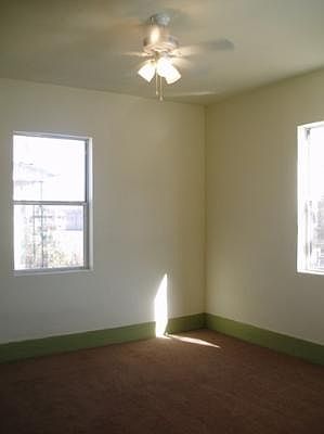 5th image of 119 POLARIS ST