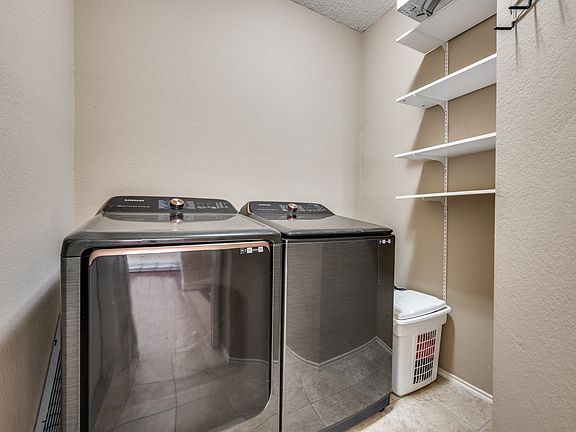 4th image of 337 Sweet Leaf Ln