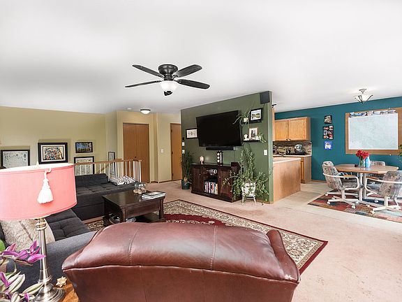 5th image of 305 Kelly Rd APT F21