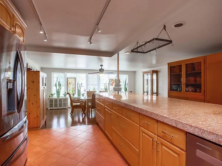 4402 Mount Lindsey Ave — Photo 25