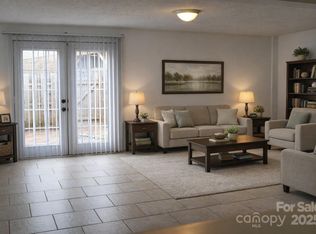 9626C Vinca Cir, Charlotte, NC