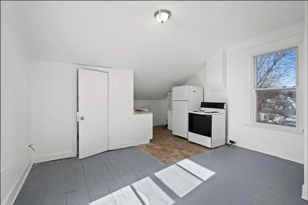 1817 Garrard St - unit 3 — Photo 1