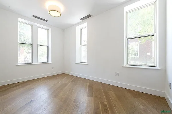 Rented by Akam Sales and Brokerage | media 18