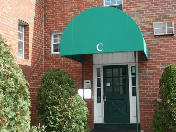 1304 Elm St APT 4C, West Springfield, MA 01089