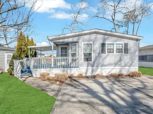 1661-235 Old Country Road, Riverhead, NY 11901