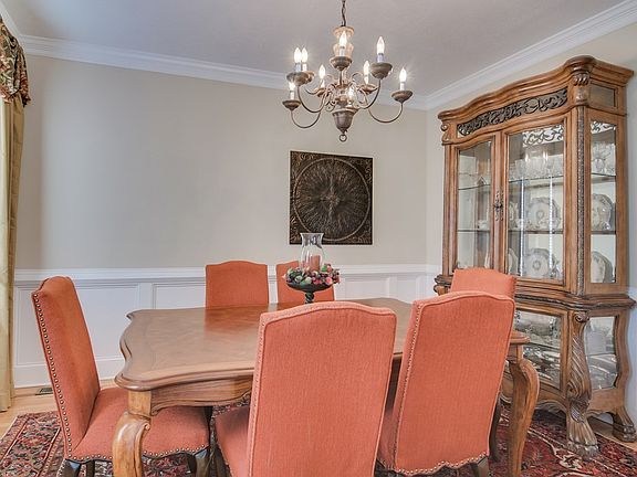 5th image of 665 Deerwood Way