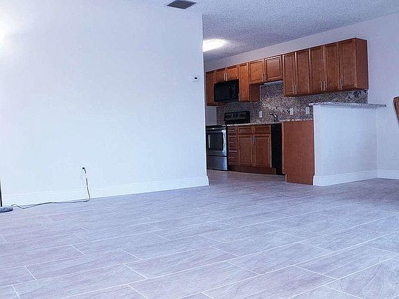 2nd image of 2050 Oleander Blvd APT 8-107