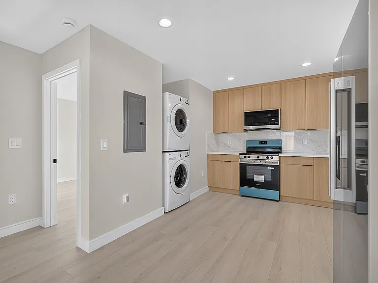 4565 Todd St — Photo 12