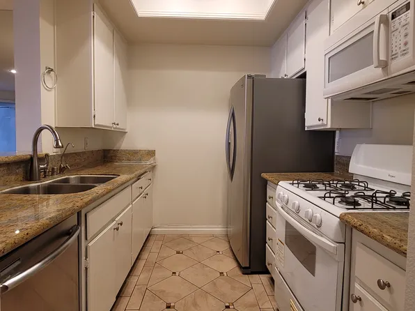525 S Berendo St Unit 104, Los Angeles, CA 90020
