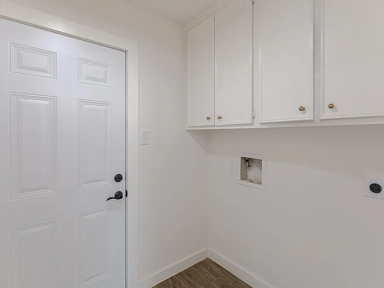 10519 Kirkwren Dr — Photo 31