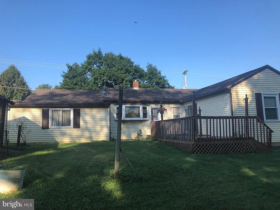 2nd image of 202 McLand Rd