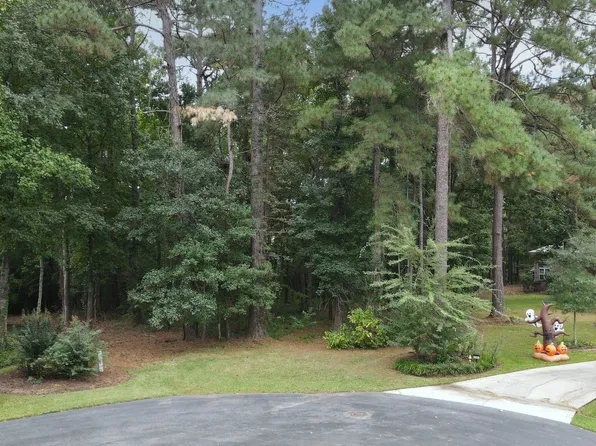 1282 Strathmill Ct., Surfside Beach, SC 29575