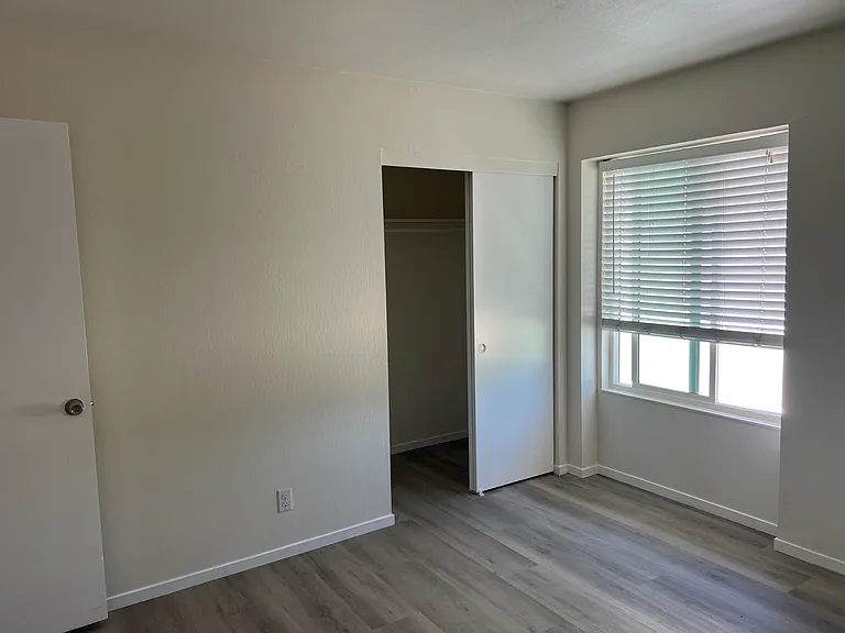 3499 Norton Way #13 — Photo 32