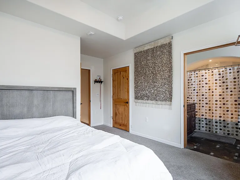 1818 N Humboldt Ave #202 — Photo 23