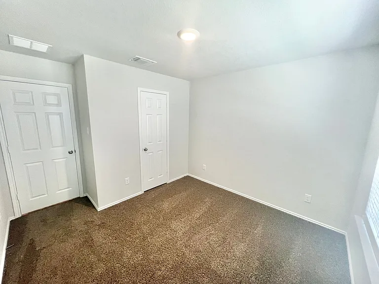 7303 Gilbert Dr — Photo 16