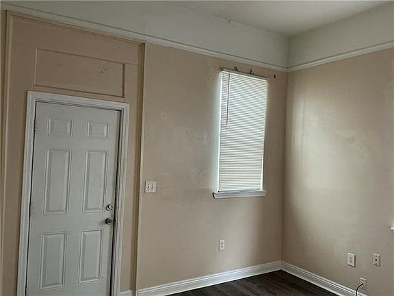 4th image of 1429 Port St #1429