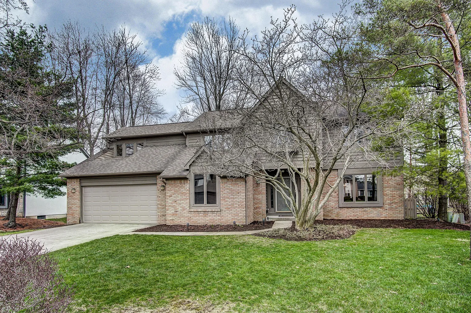 206 Paddock Cir E photo 1