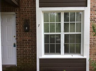 7 Gulf Stream Dr, Reading, PA 19607