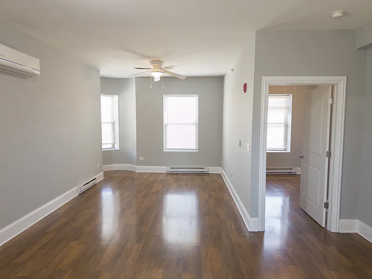 113 N Hickory St #B — Photo 7
