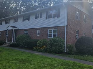 482 Oak Ave APT 60, Cheshire, CT 06410