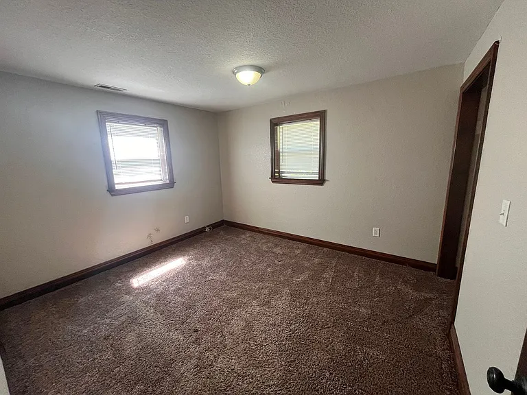 5241 N Arkansas Ave — Photo 4