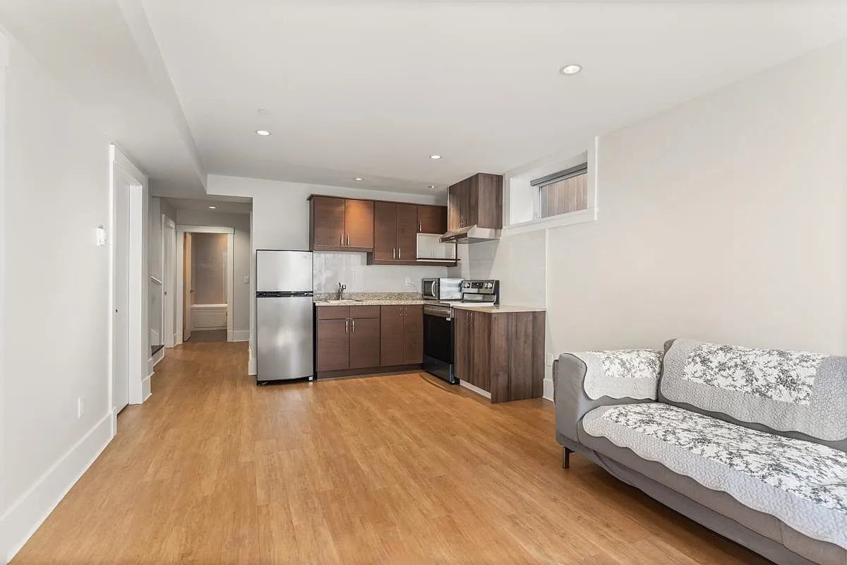 2 bed, 780 sqft, $1,400 — Photo 2