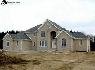 2601 Morning Star Dr, Hinckley, OH 44233