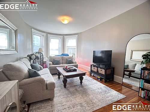 16 Fuller St #5 Photo 1