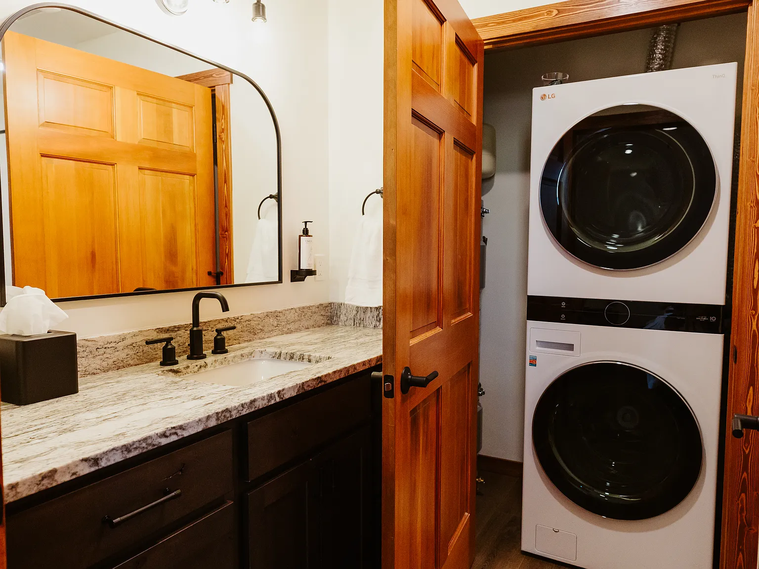 Studio, $3,089 — Photo 1