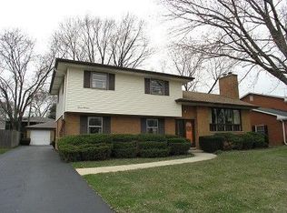1114 S Waiola Ave, La Grange, IL 60525