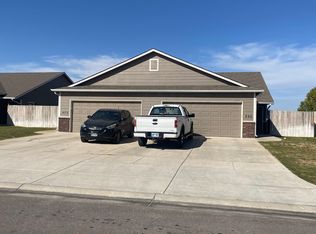 458 S Longbranch Dr, Maize, KS 67101