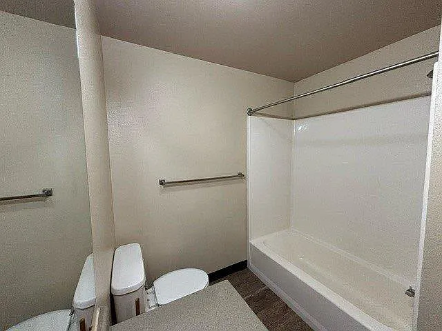 Apple Creek Apartments — Photo 10