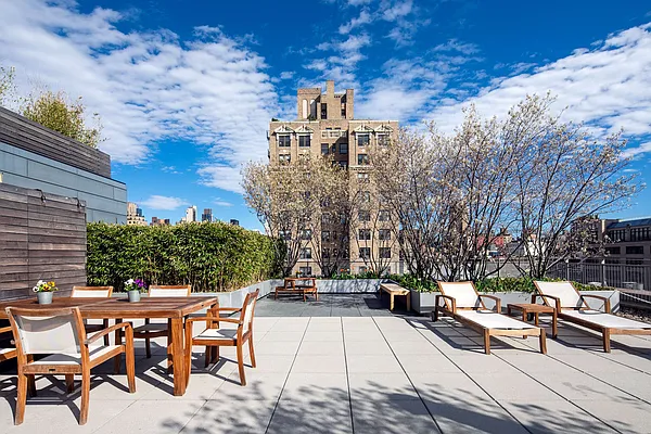 Sold by Compass | media 29