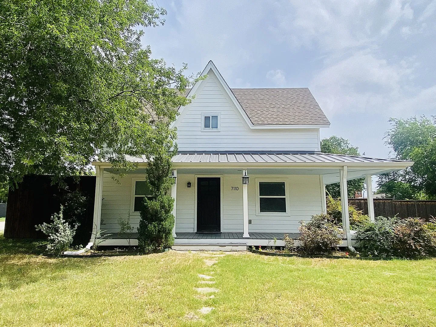Historic Downtown Frisco CharmWalkable, Stylish, and Move-In — Photo 1