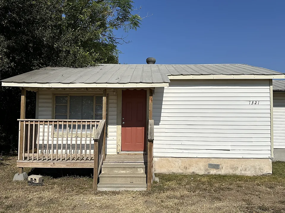 1321 Harris Hill Rd