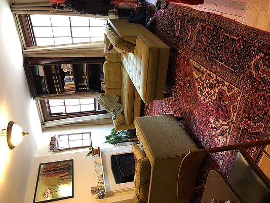 Rented by Downtown Realty Group LTD | media 28