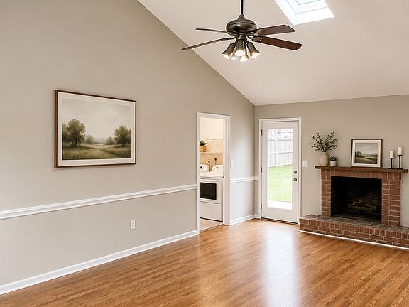 4th image of 802 Piccadilly Cir